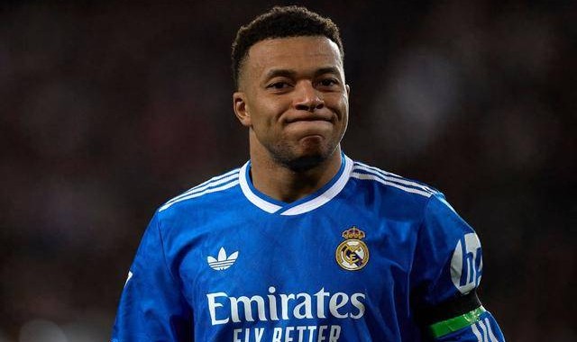 5-1！2-0！足坛疯狂一夜：拜仁大胜，皇马赢得挣扎，曼城没掉链子